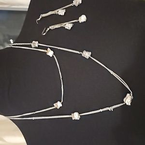 Long necklace and earring set white and yellow metal